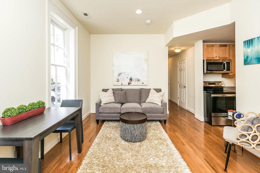 Check out the best-priced 2br/2ba in Federal Hill w/ parking. This property has 2 off-street parking spots included in the rental price. North Federal Hill remodeled 2br/2ba main floor unit in a secure 3 unit building with stainless steel appliances, granite countertops, wood floors, tall ceilings, washer/dryer, & secure mail/package delivery. Right around the corner from stadiums, shops, restaurants, and Inner Harbor.