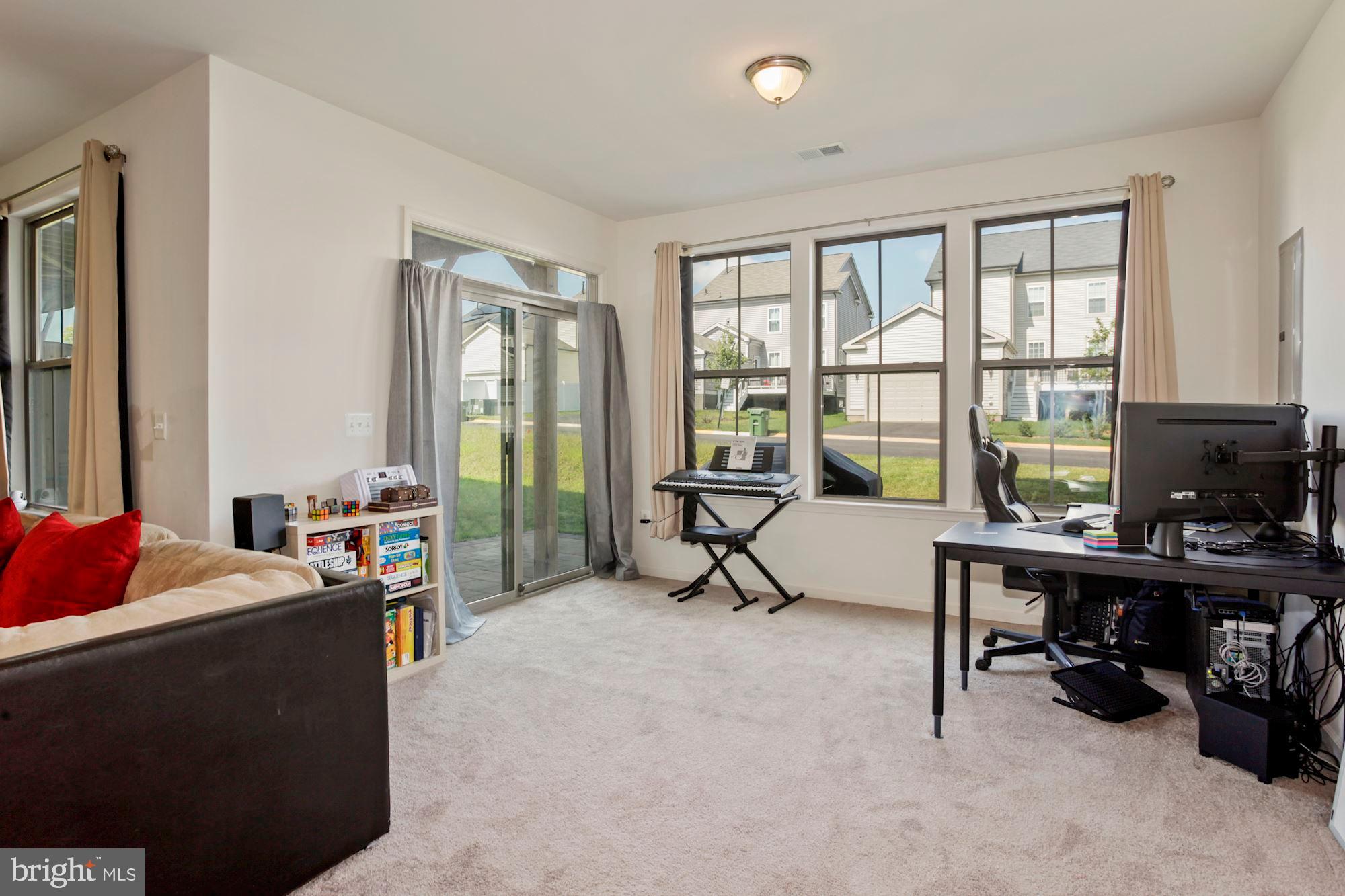 EMBREY MILL - Residential