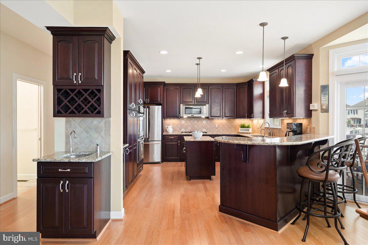 HERON HARBOUR - Residential