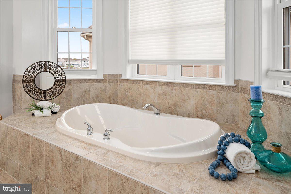 HERON HARBOUR - Residential