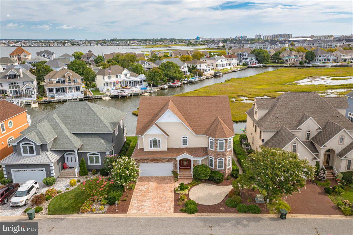 HERON HARBOUR - Residential