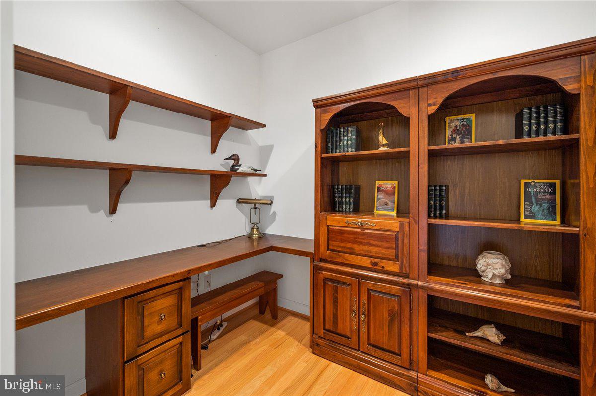 HERON HARBOUR - Residential