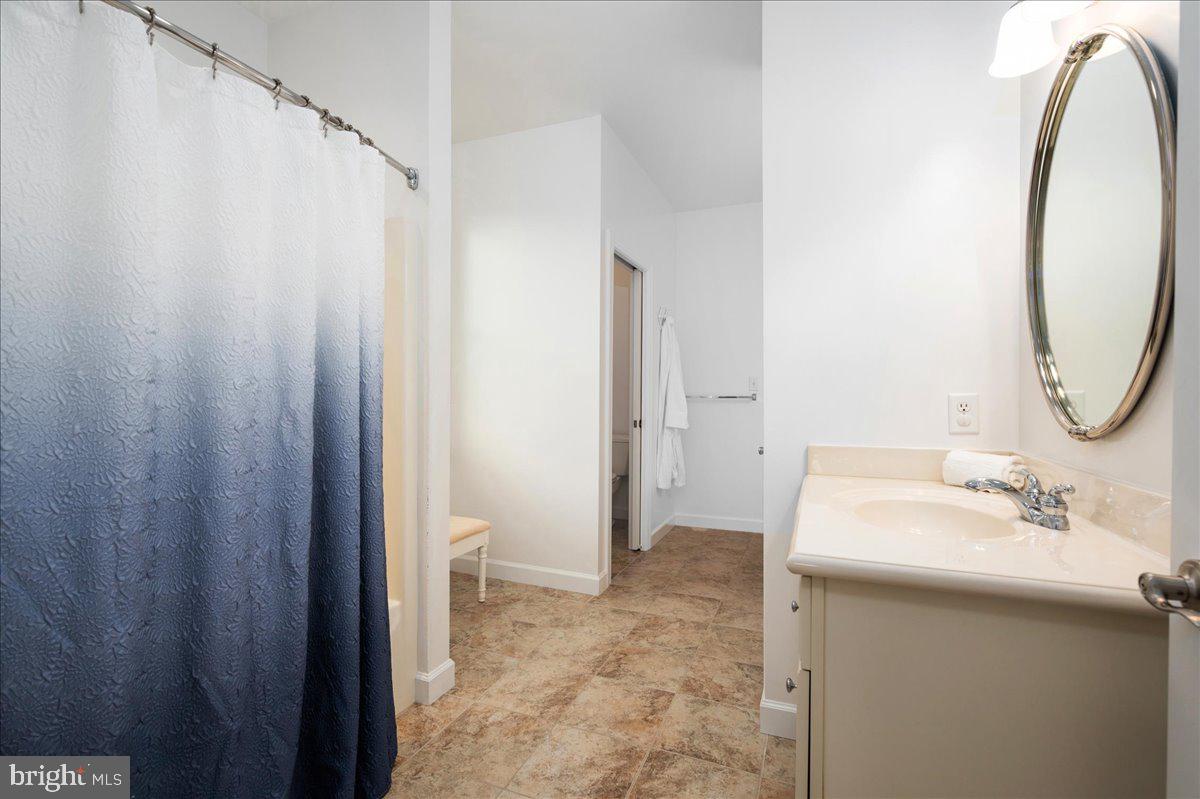 HERON HARBOUR - Residential