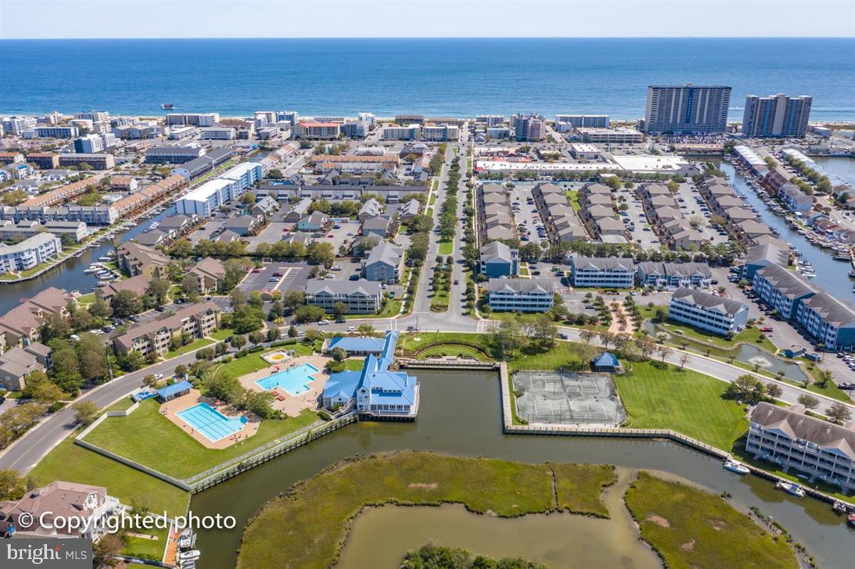 HERON HARBOUR - Residential