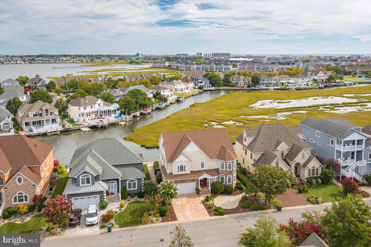 HERON HARBOUR - Residential