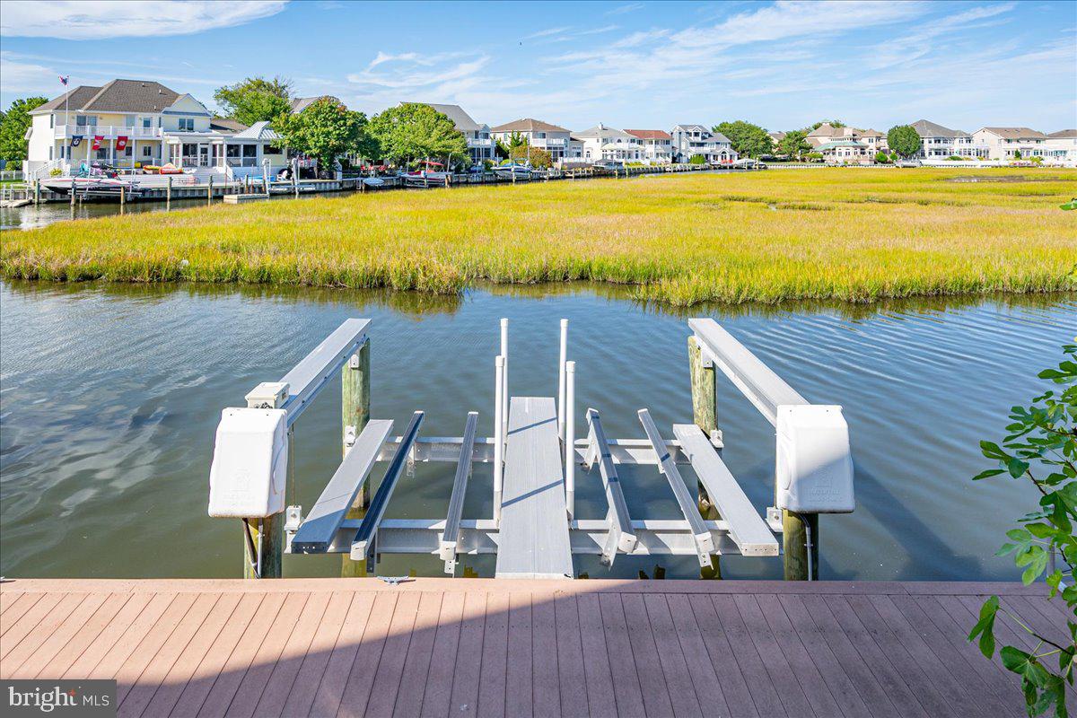 HERON HARBOUR - Residential