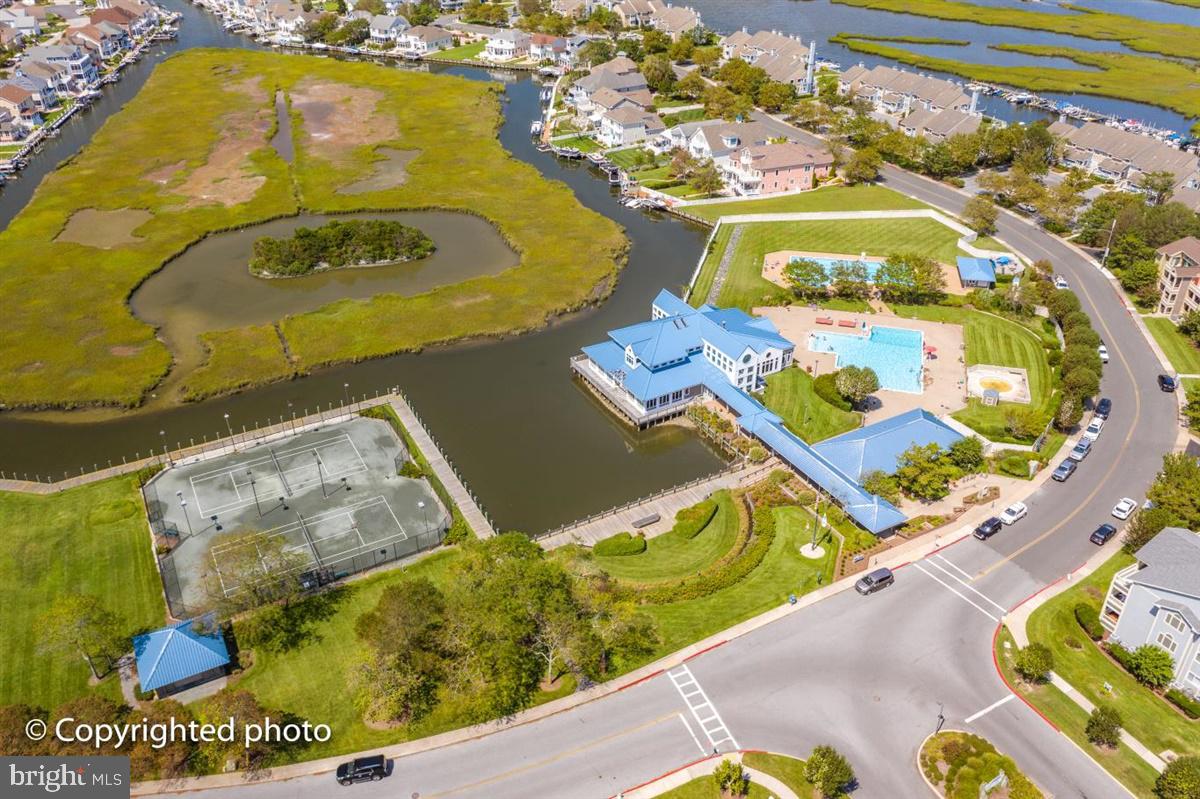 HERON HARBOUR - Residential