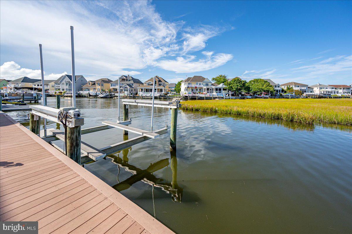 HERON HARBOUR - Residential