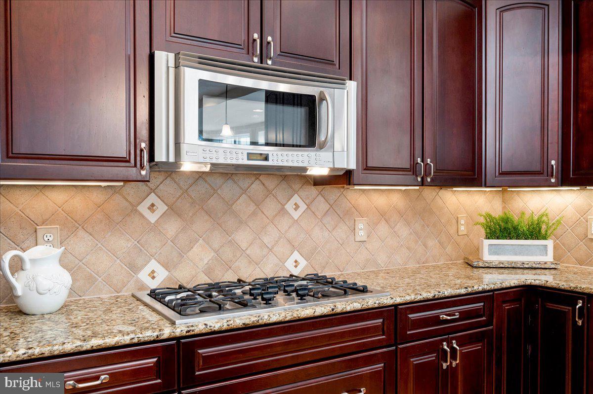 HERON HARBOUR - Residential