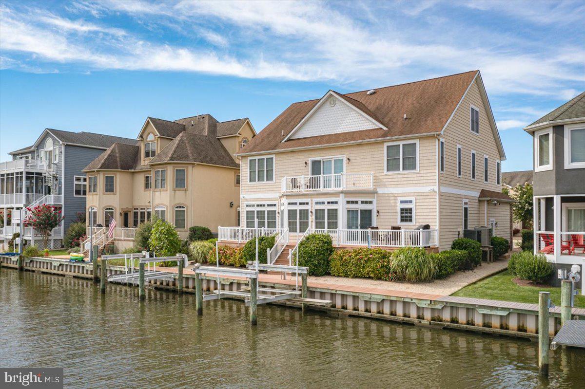 HERON HARBOUR - Residential