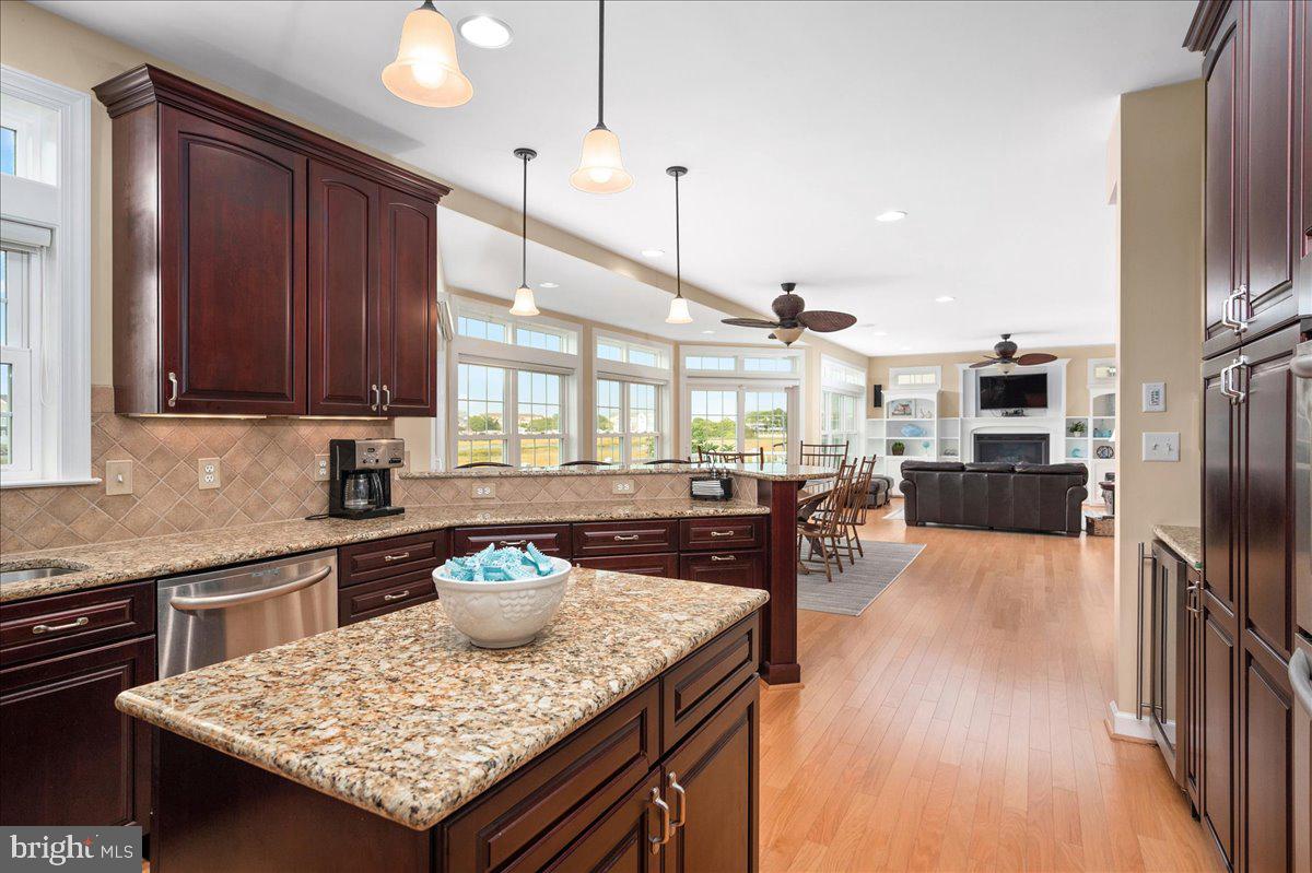 HERON HARBOUR - Residential