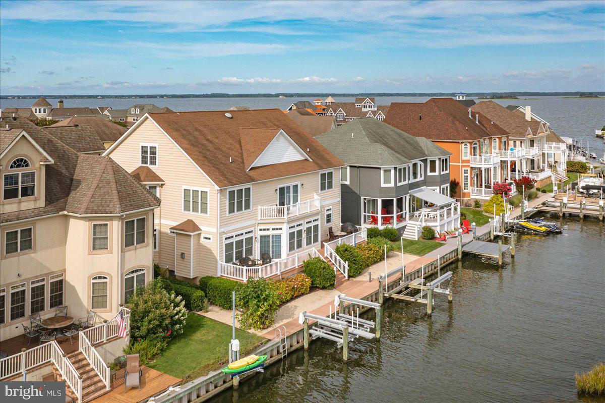 HERON HARBOUR - Residential