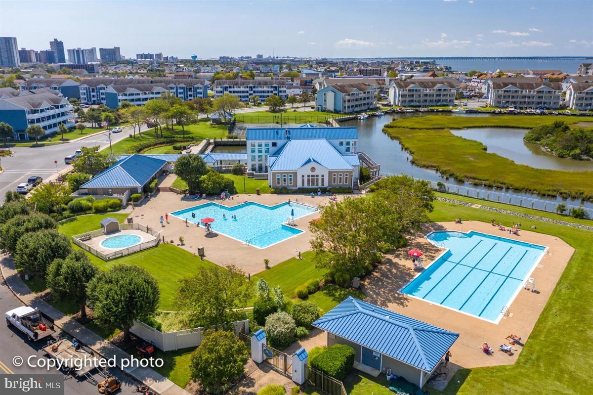 HERON HARBOUR - Residential