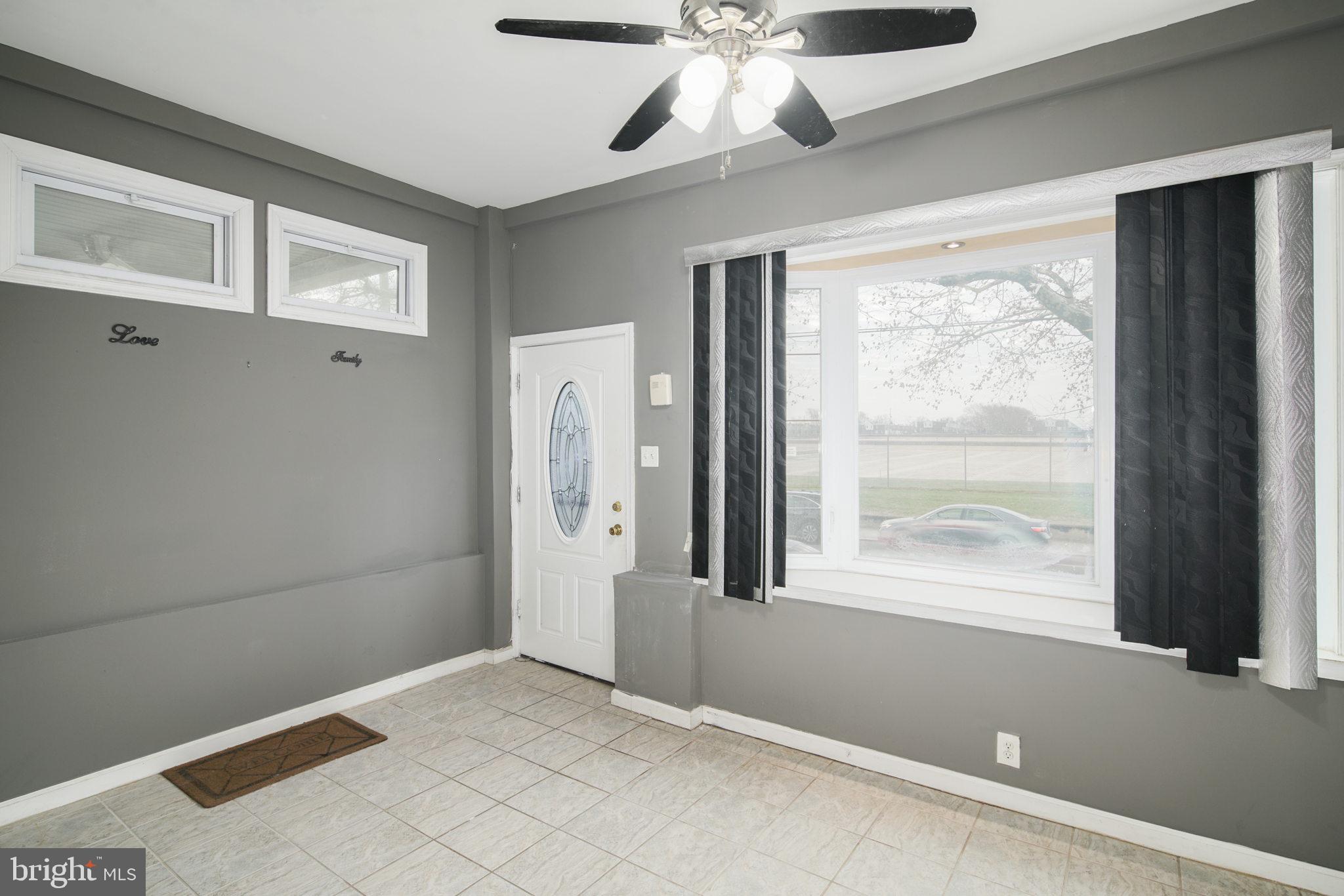 EAST OAK LANE - Residential