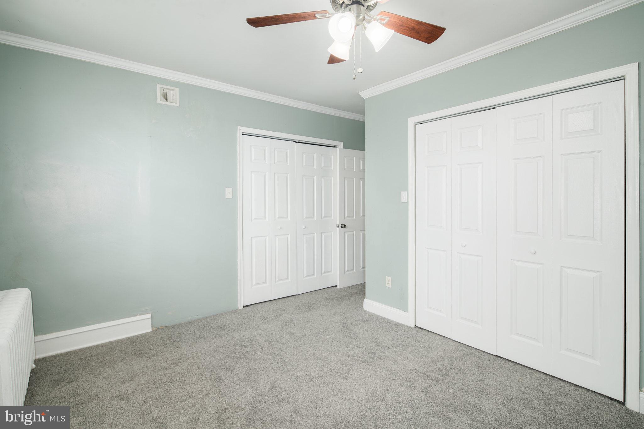 EAST OAK LANE - Residential