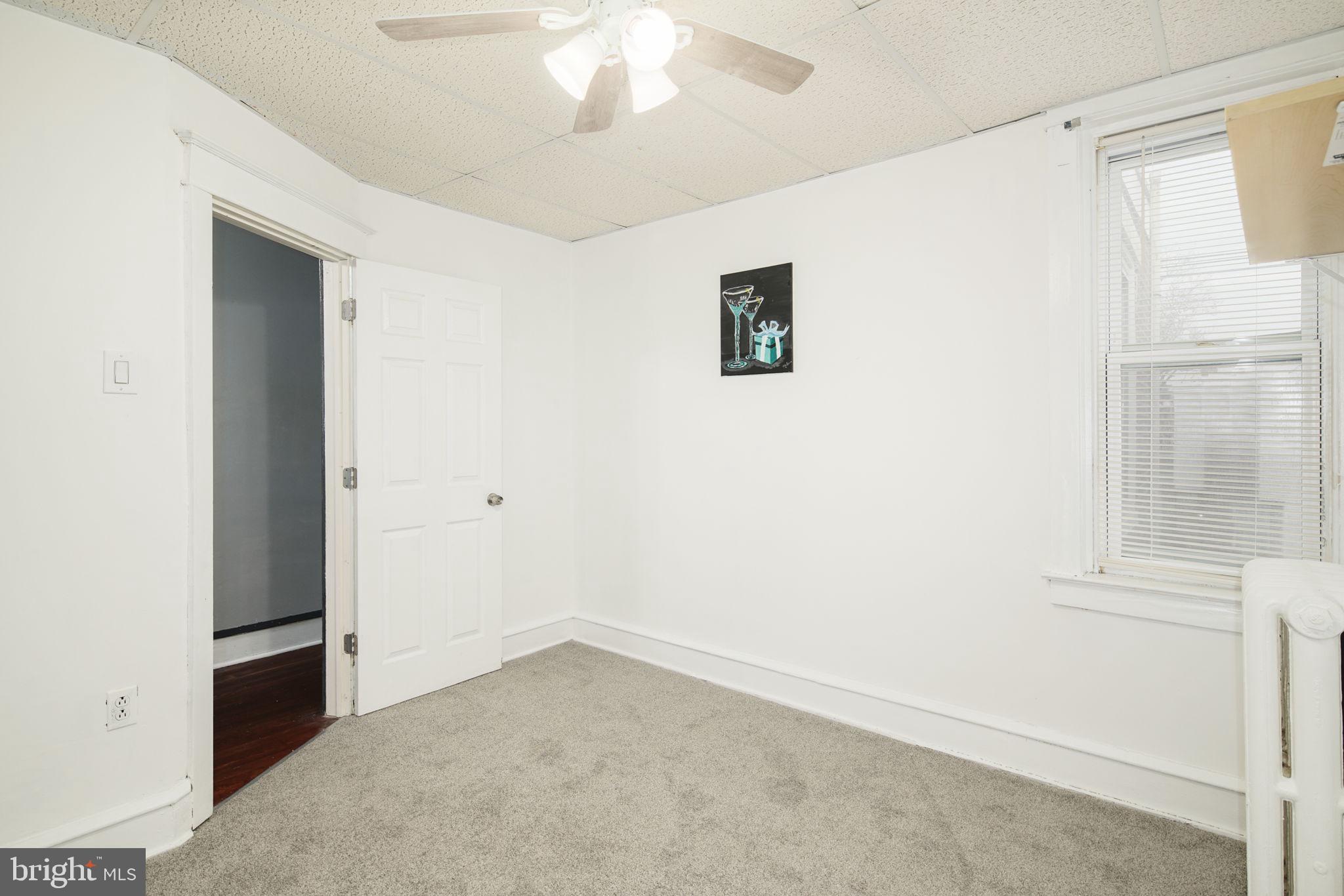 EAST OAK LANE - Residential