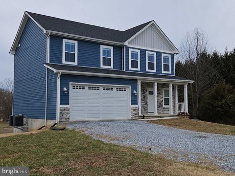 Apartment For Sale - 149 Pleasant Acres Court<br/> KEARNEYSVILLE, WV 25430