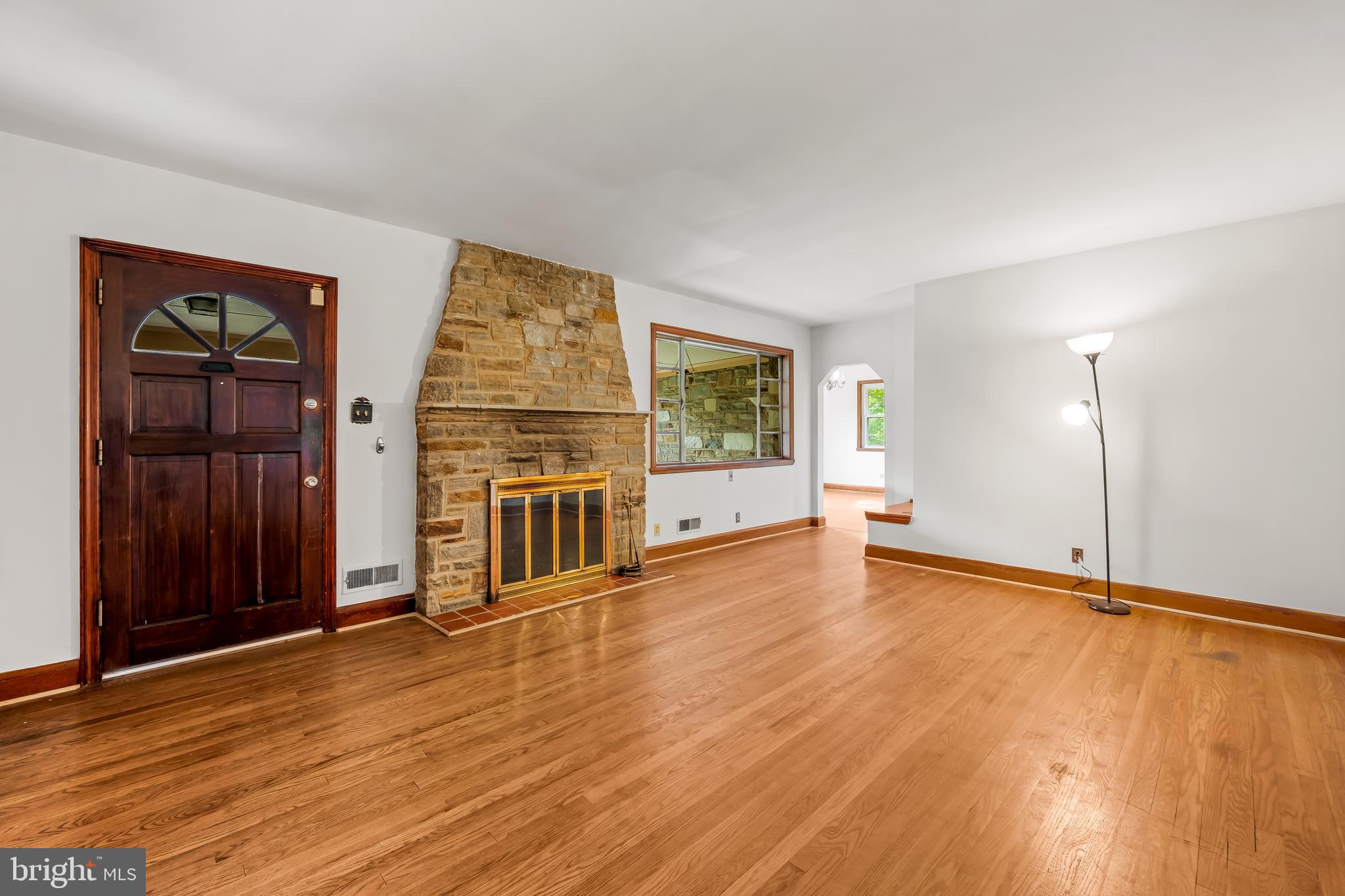 908 STEVENSON LANE