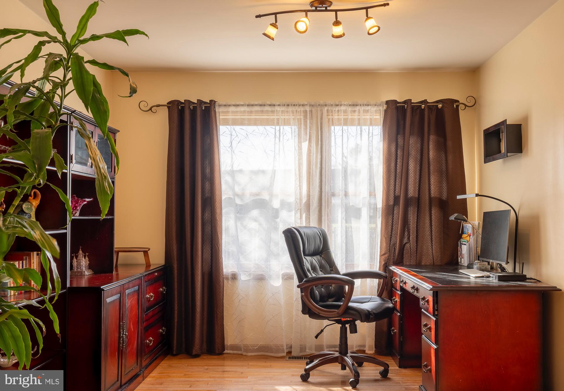 REISTERSTOWN - Residential