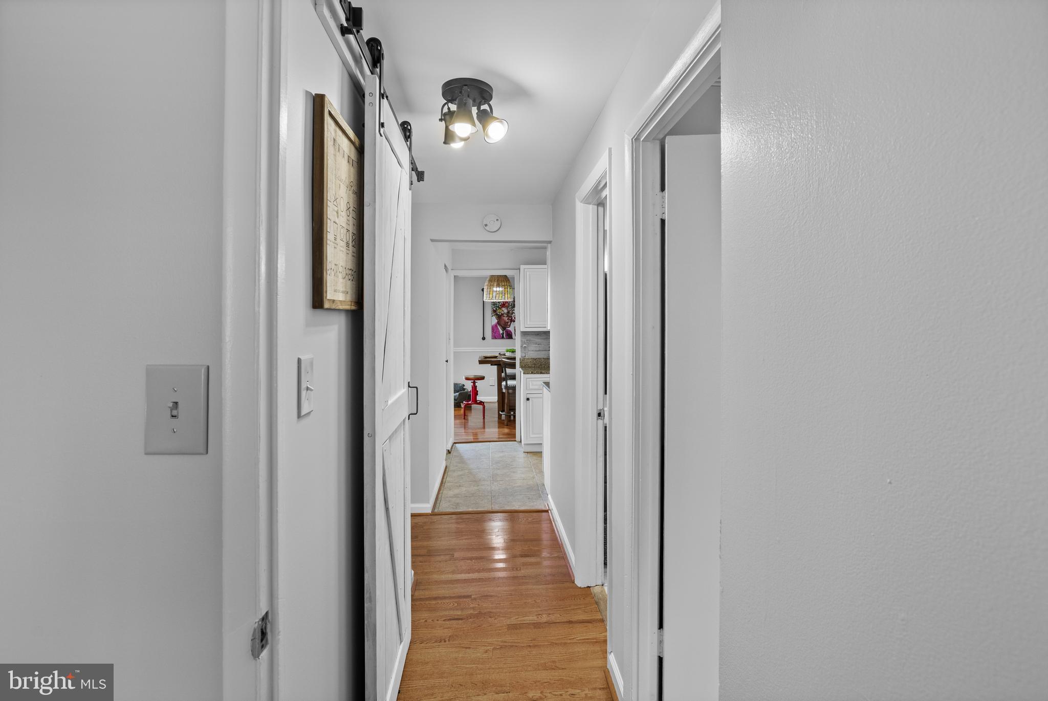 HUNTLEY SQUARE CONDOMINIUMS - Residential