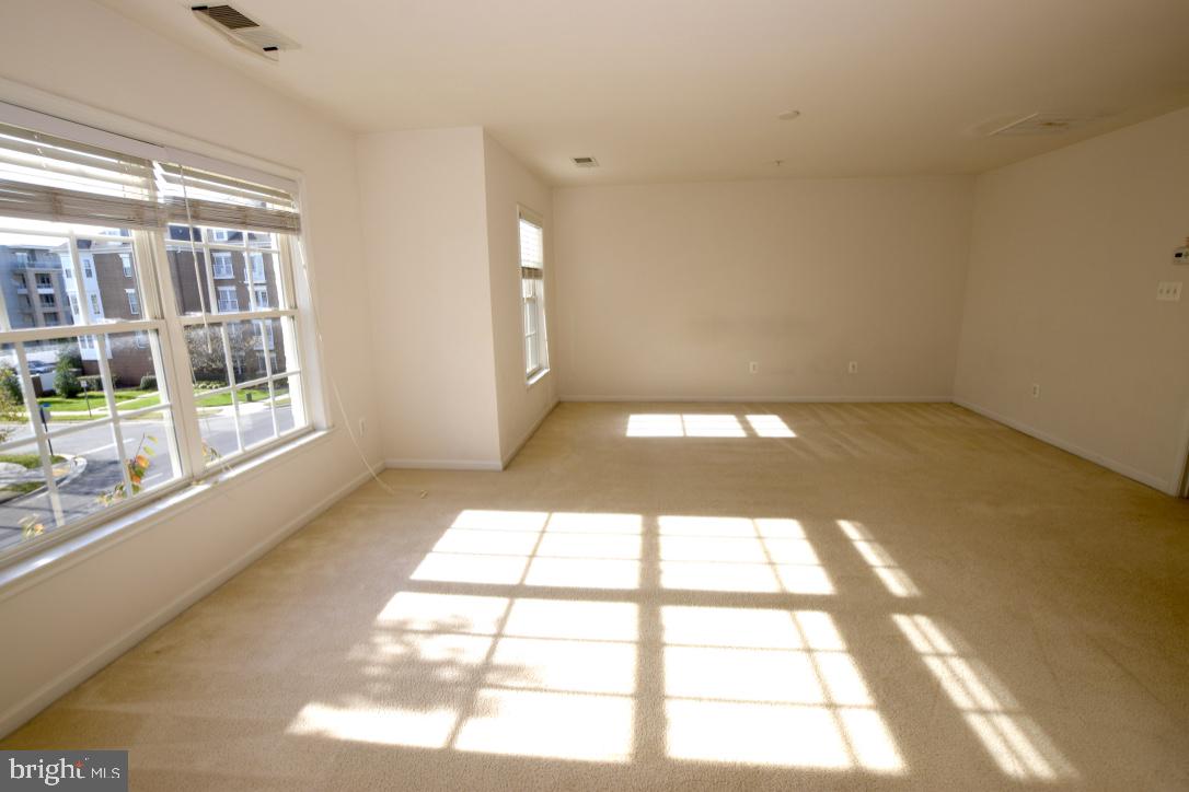 KING FARM - Residential Lease