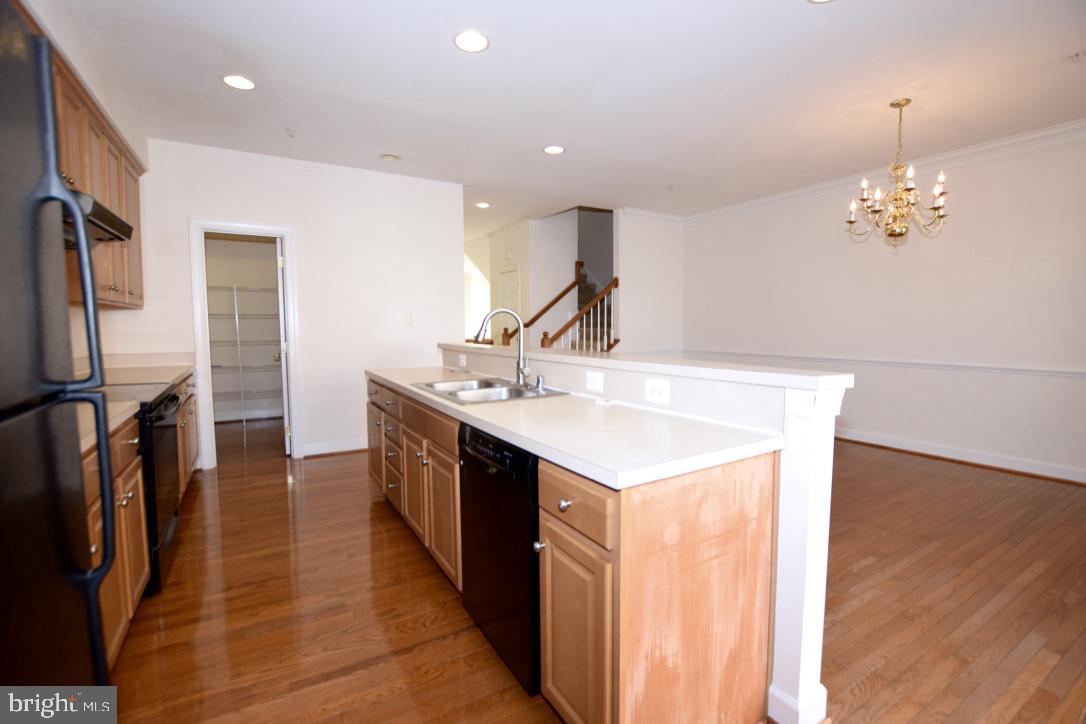 KING FARM - Residential Lease