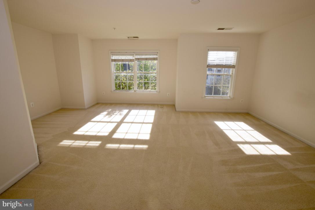 KING FARM - Residential Lease