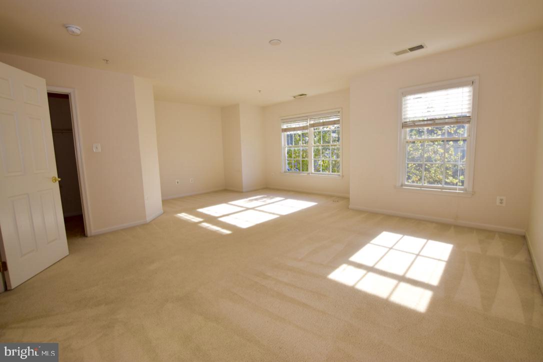 KING FARM - Residential Lease