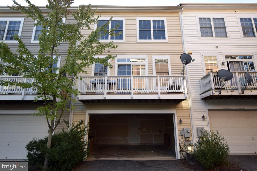 KING FARM - Residential Lease