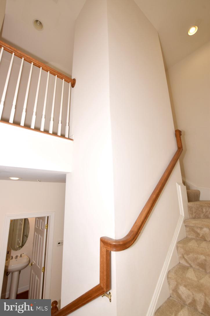 KING FARM - Residential Lease