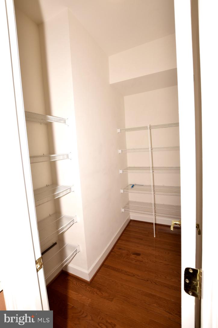 KING FARM - Residential Lease