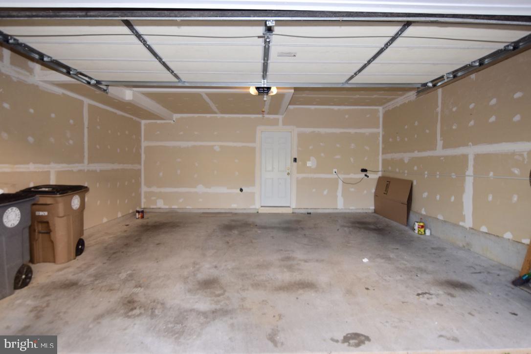 KING FARM - Residential Lease