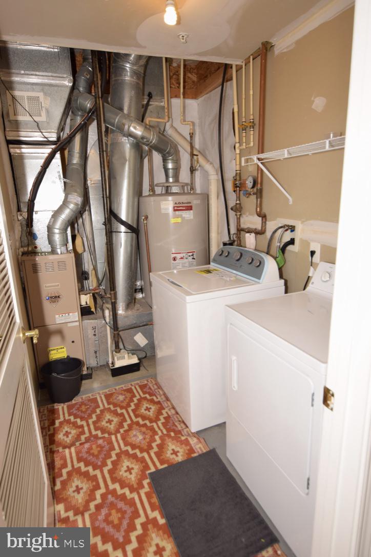 KING FARM - Residential Lease