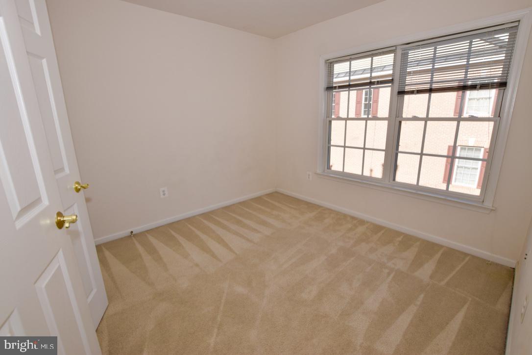 KING FARM - Residential Lease