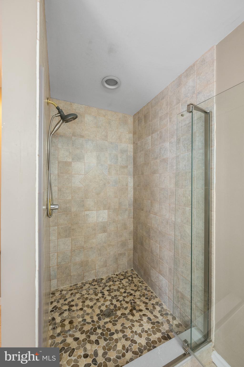 LENAPE SPRINGS - Residential