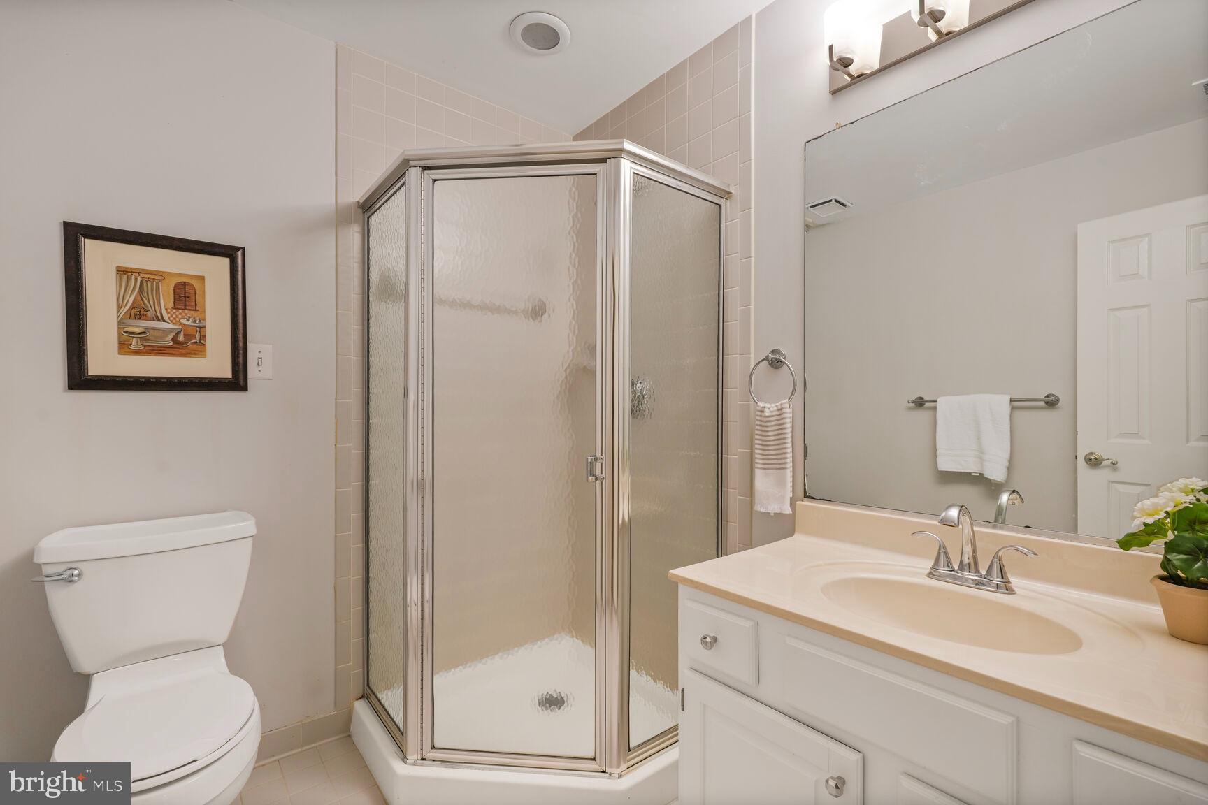 SPY HILL - Residential