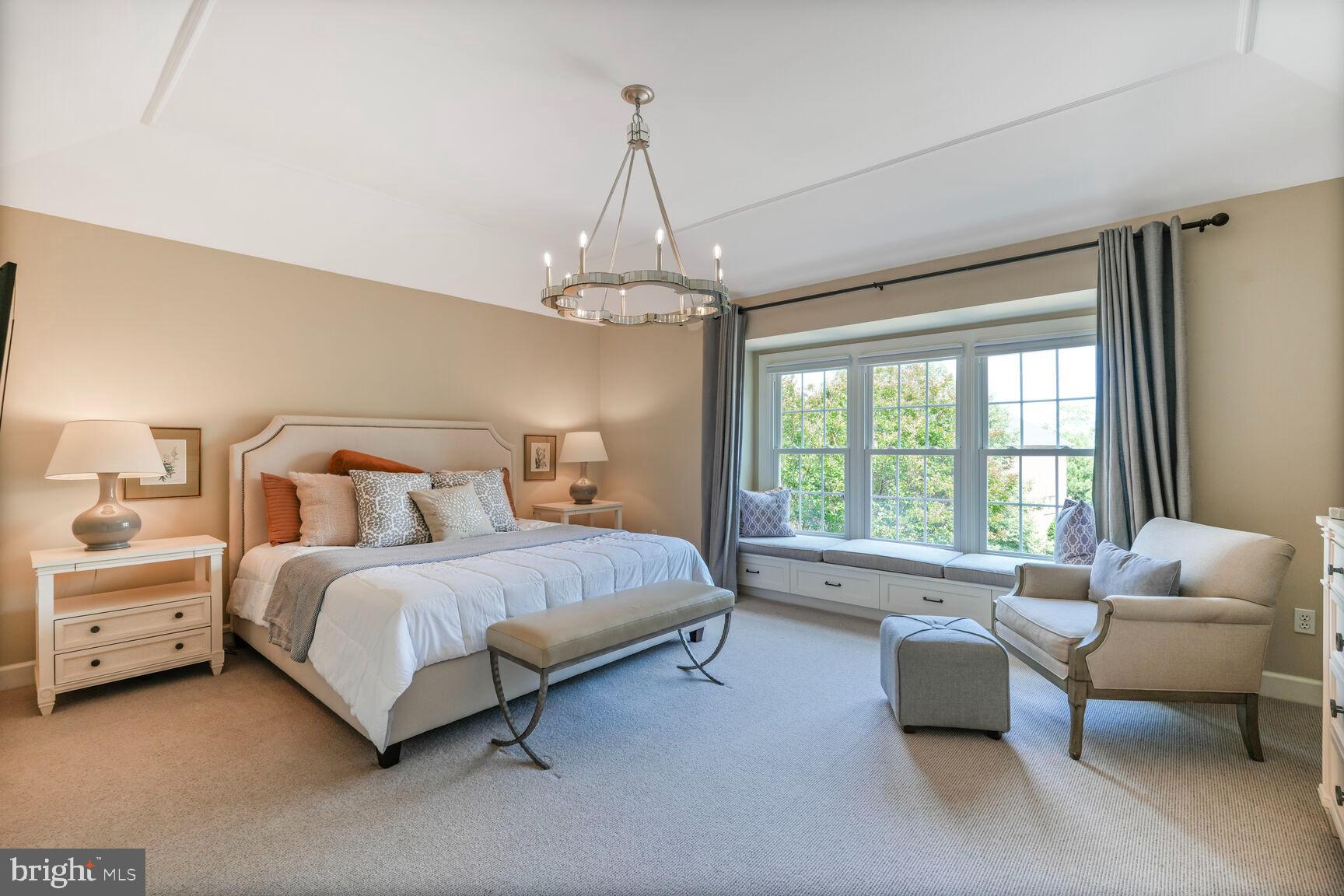 SPY HILL - Residential