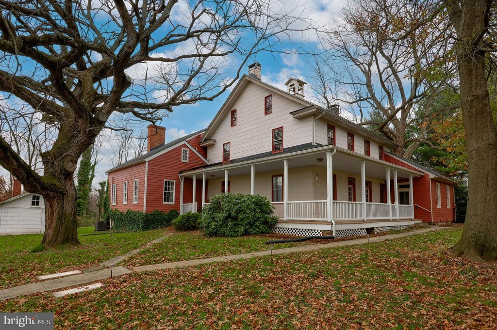 Photo of 1319 BEAR CREEK RD, ELIZABETHTOWN, PA 17022 (MLS # PALA2028038)