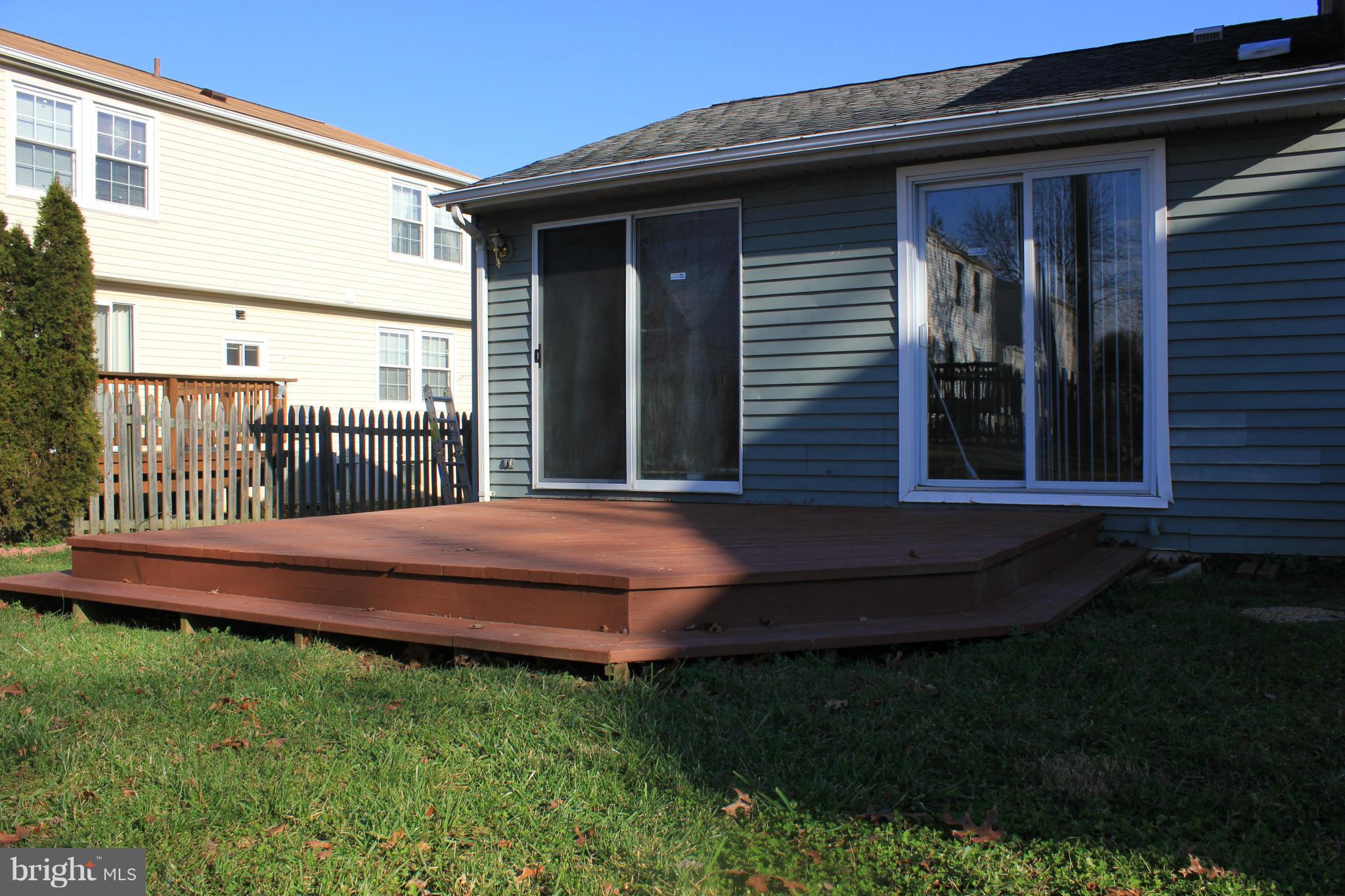 BURKE CENTRE - Residential Lease