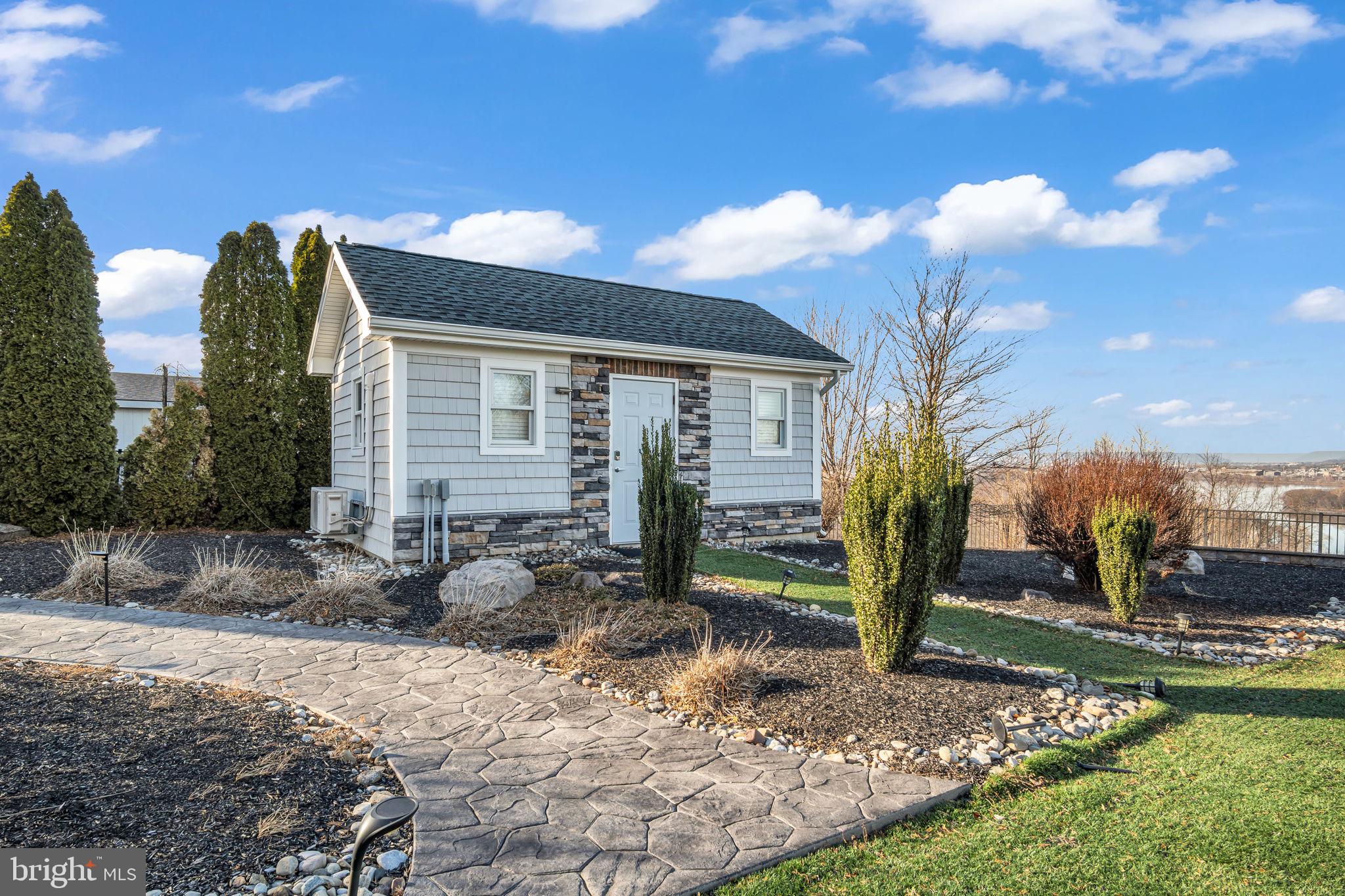 FAIRVIEW TWP - Residential