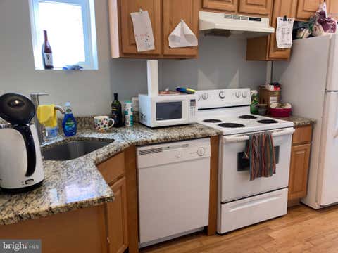 Condo For Rent - 4825 Baltimore Avenue<br/> PHILADELPHIA, PA 19143