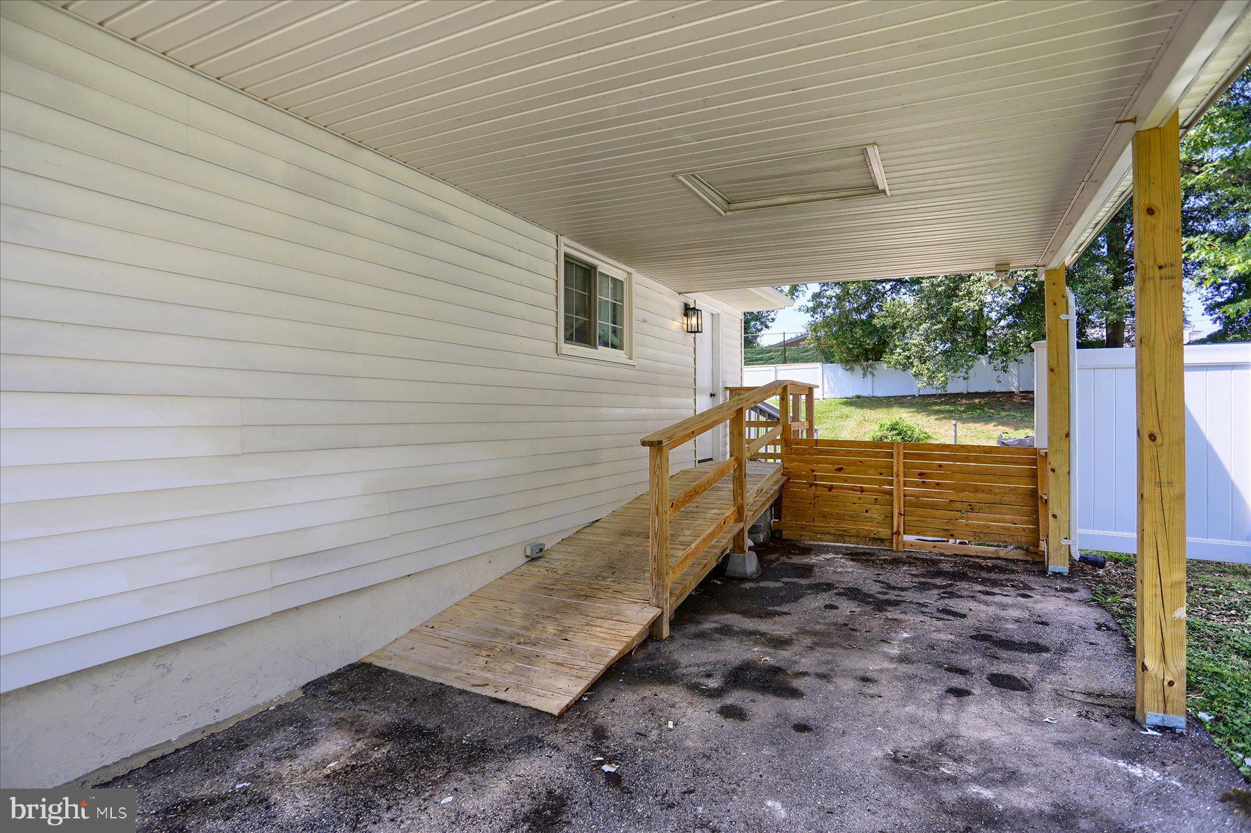 573 RITA DRIVE