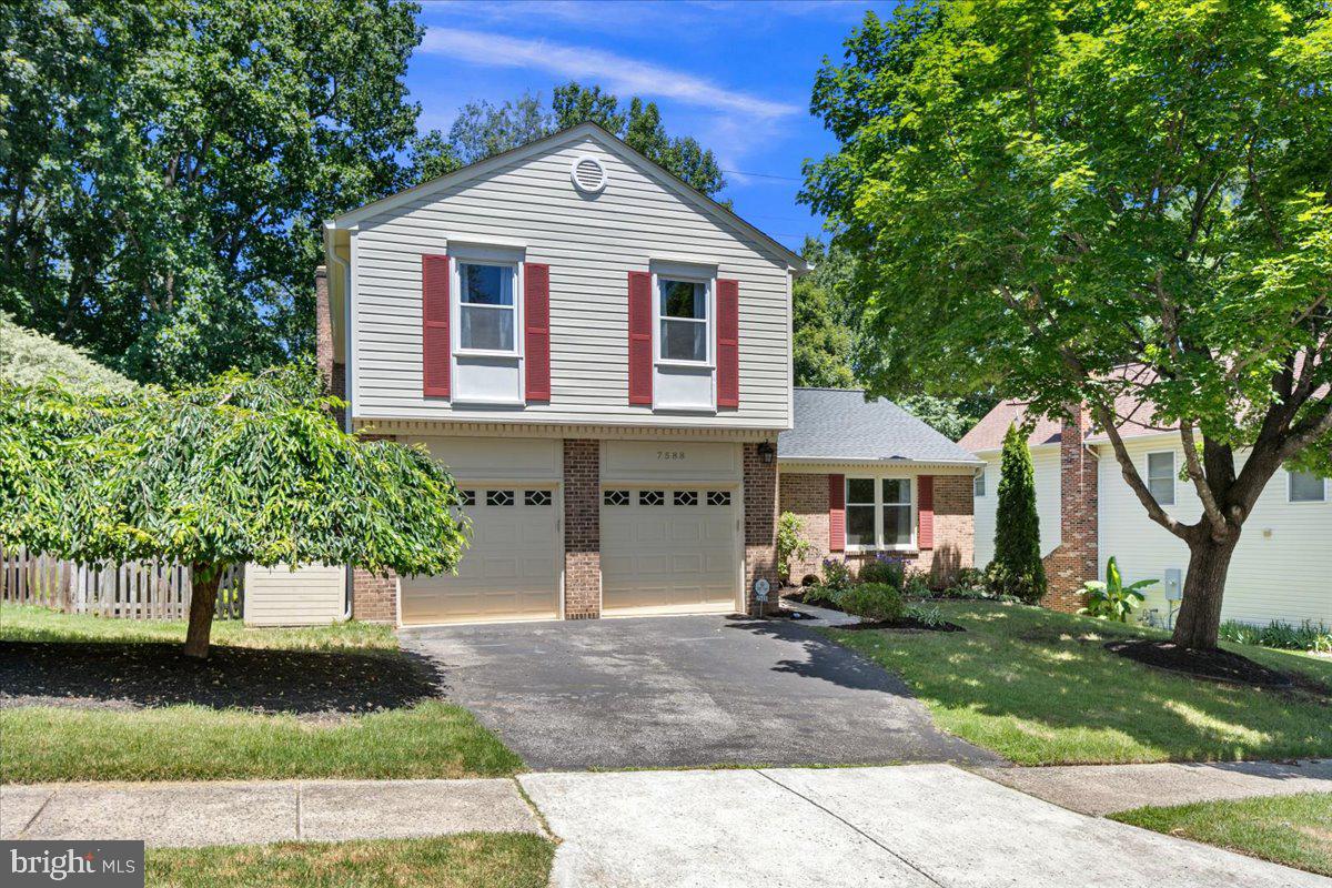 7588 WOODSTOWN DRIVE