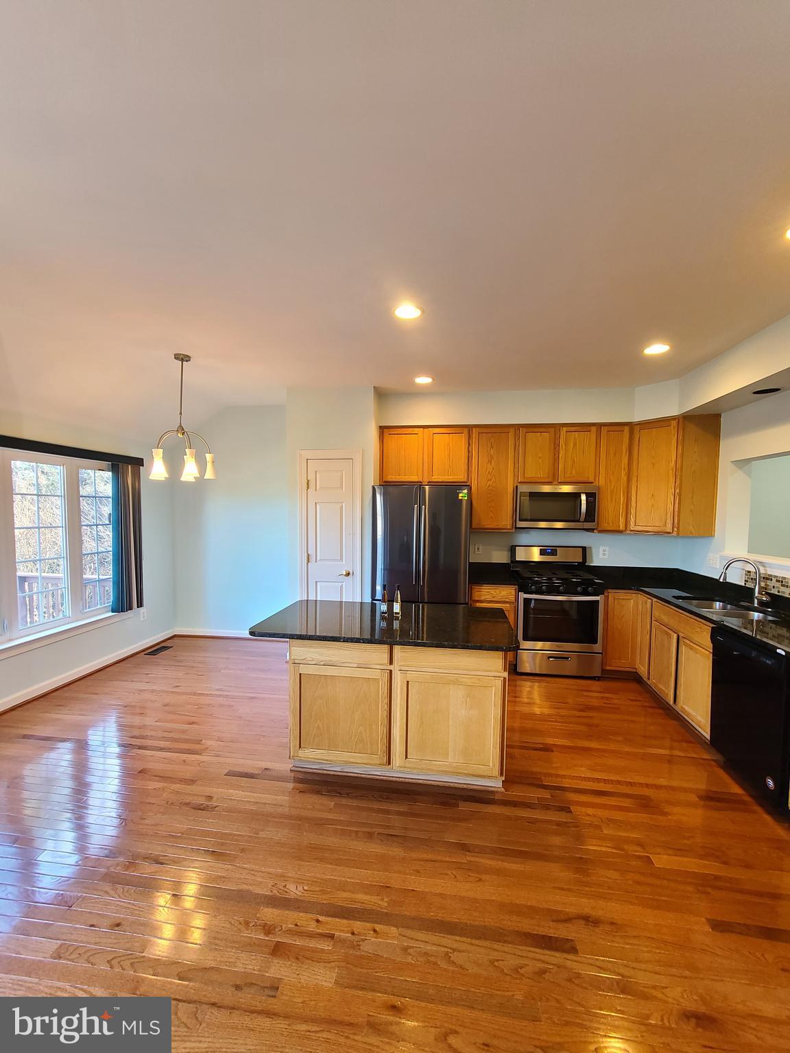 PRINCE WILLIAM COMMONS - Residential Lease