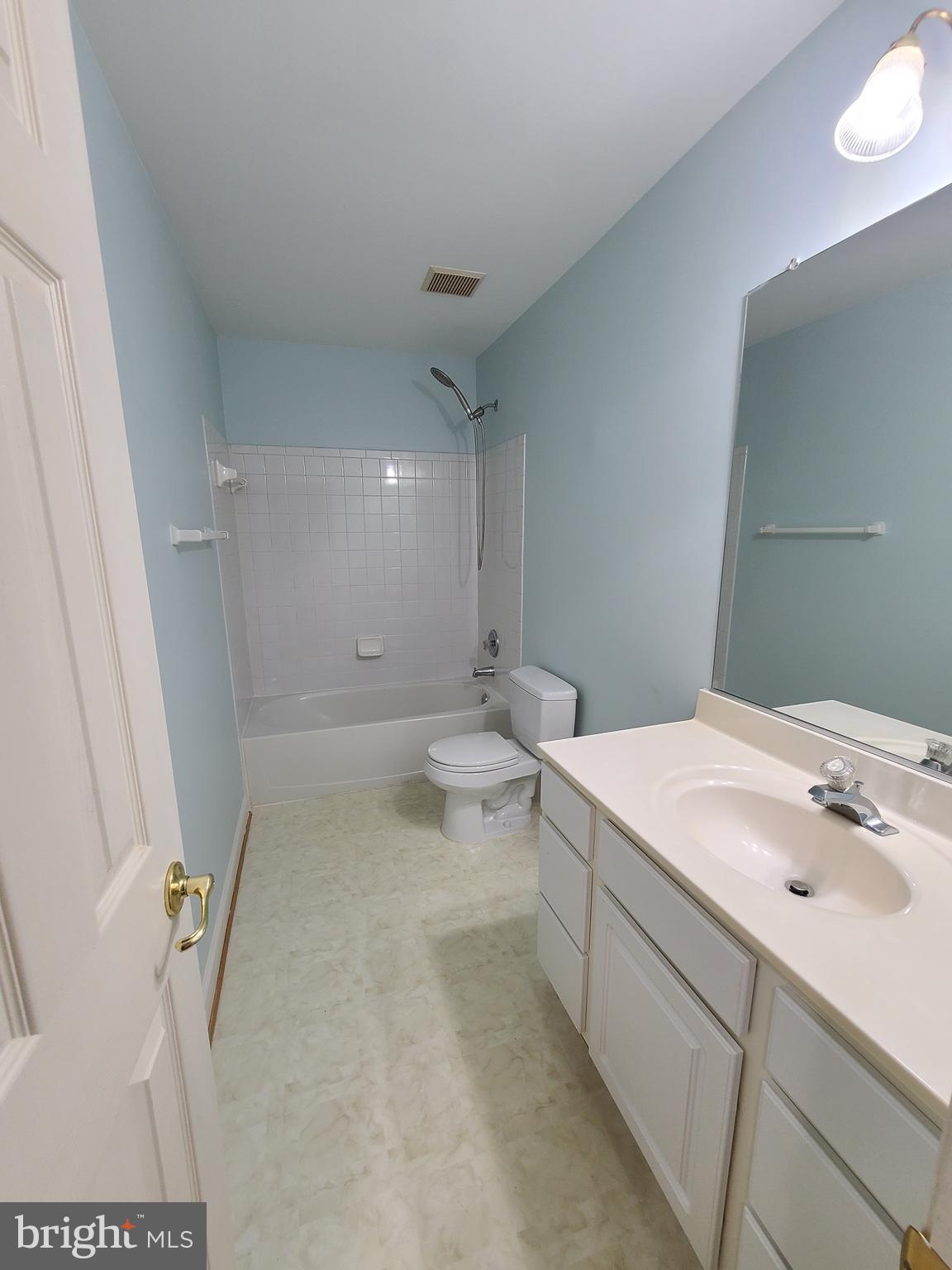 PRINCE WILLIAM COMMONS - Residential Lease