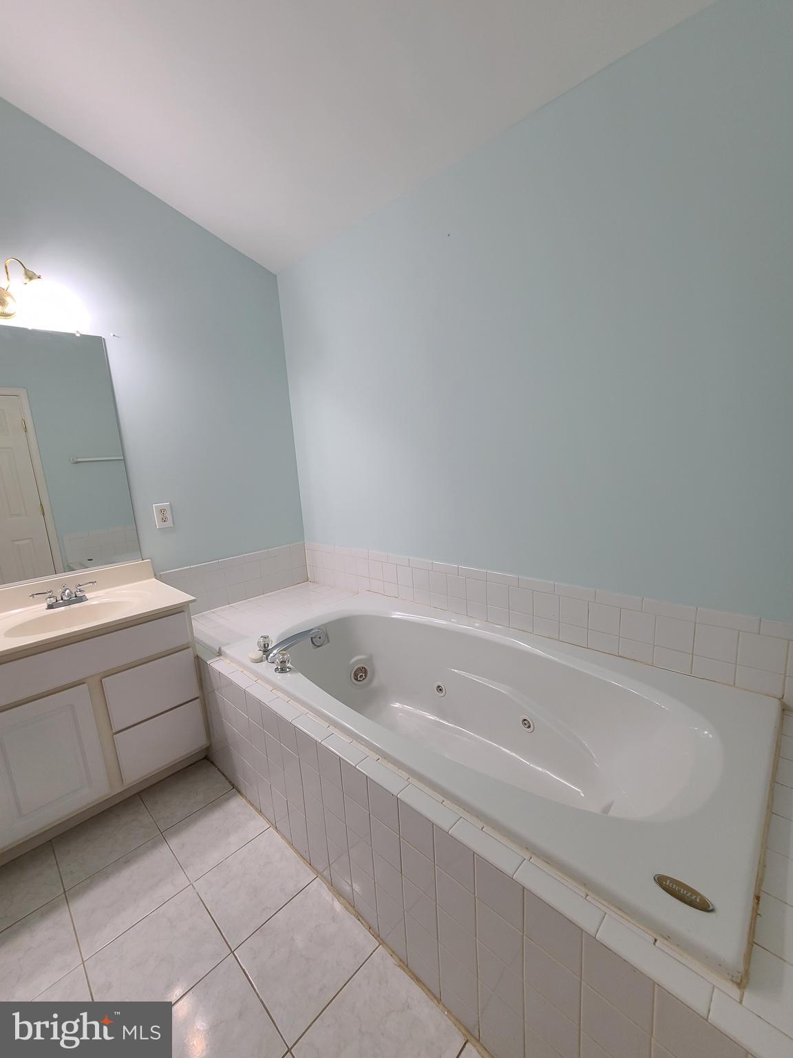 PRINCE WILLIAM COMMONS - Residential Lease