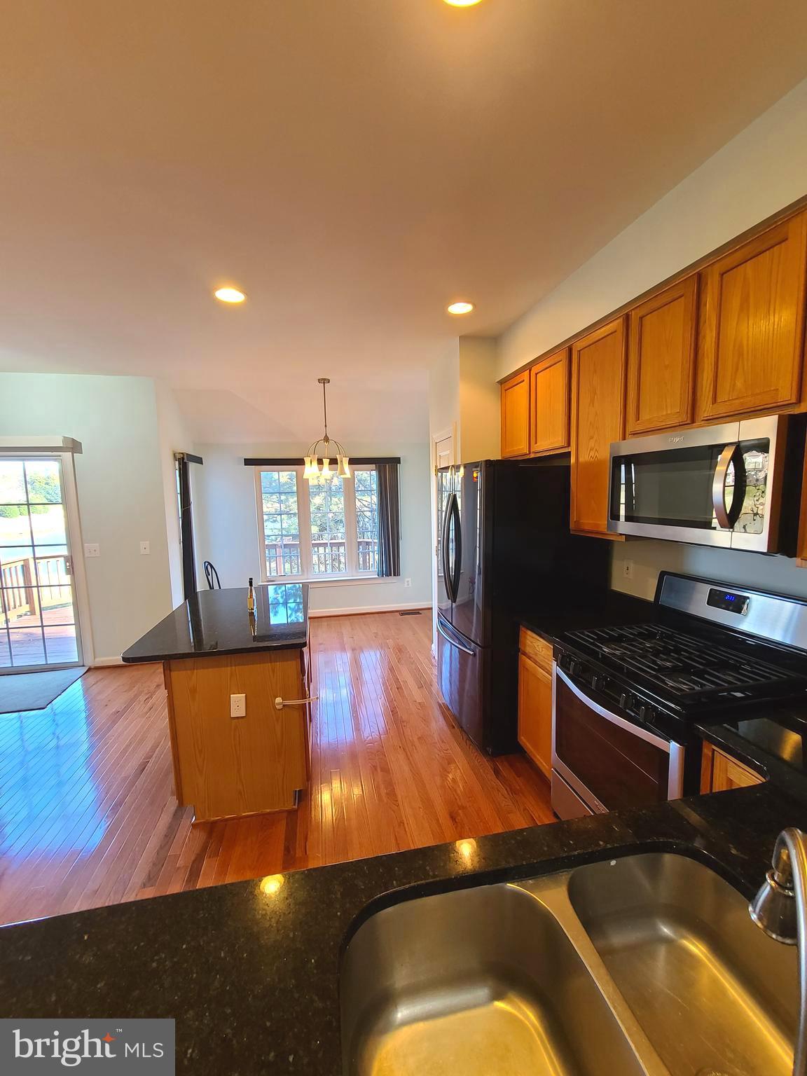 PRINCE WILLIAM COMMONS - Residential Lease