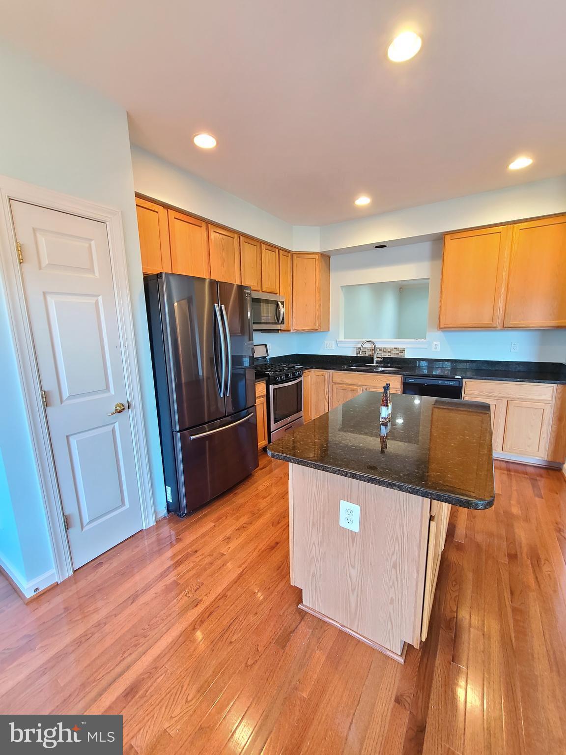 PRINCE WILLIAM COMMONS - Residential Lease