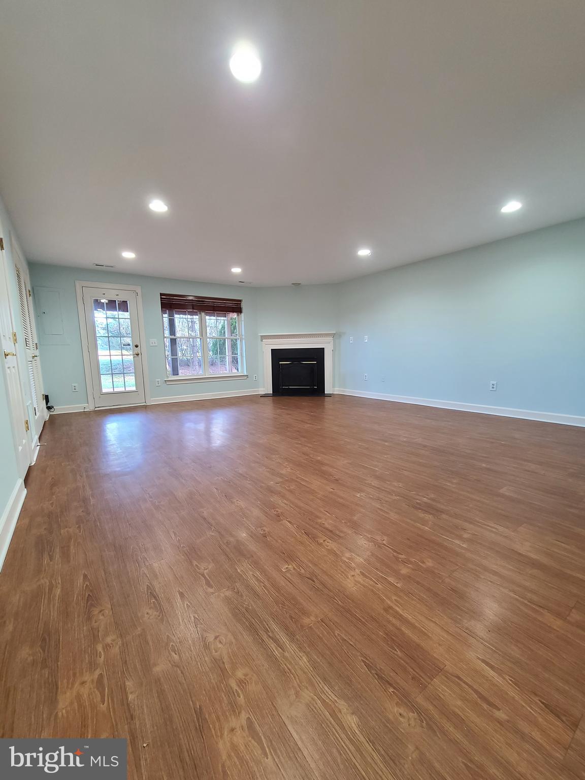 PRINCE WILLIAM COMMONS - Residential Lease