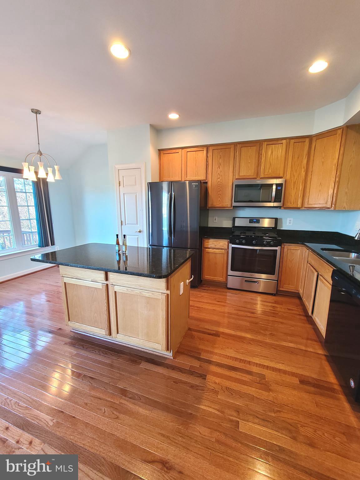 PRINCE WILLIAM COMMONS - Residential Lease